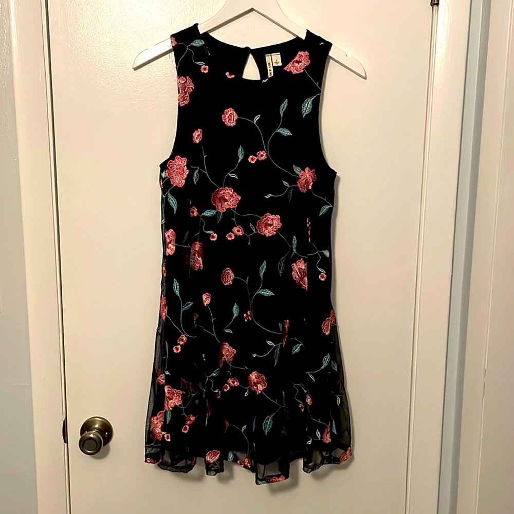 Mi ami Shift Dress in Black with Pink Embroidered Flowers